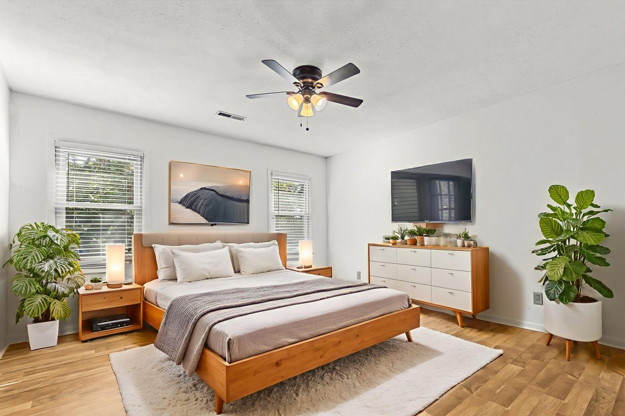 713 Lake Frances Drive Photo 17