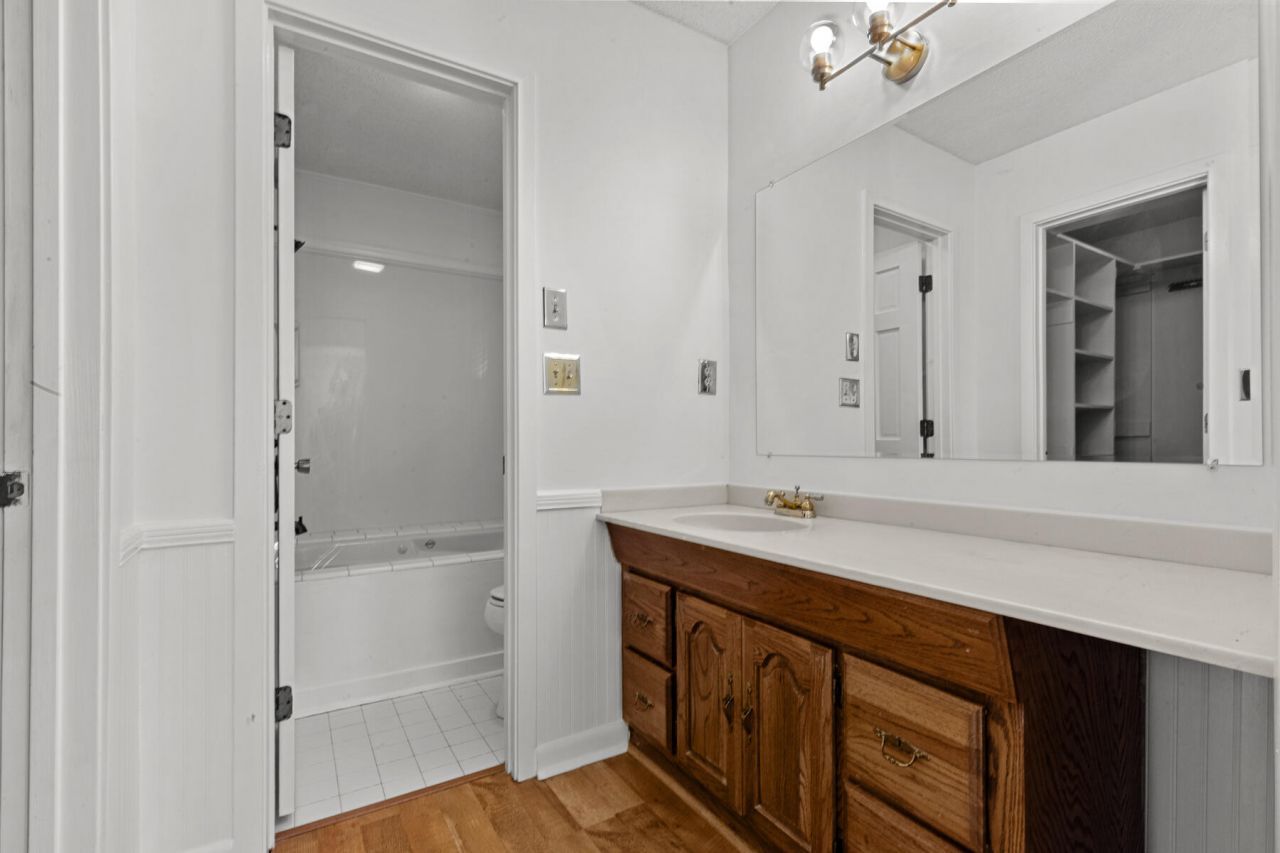 713 Lake Frances Drive Photo 19