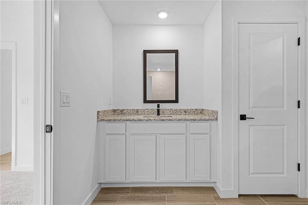 722 Kari Cir, Lehigh Acres, FL 33974 Photo