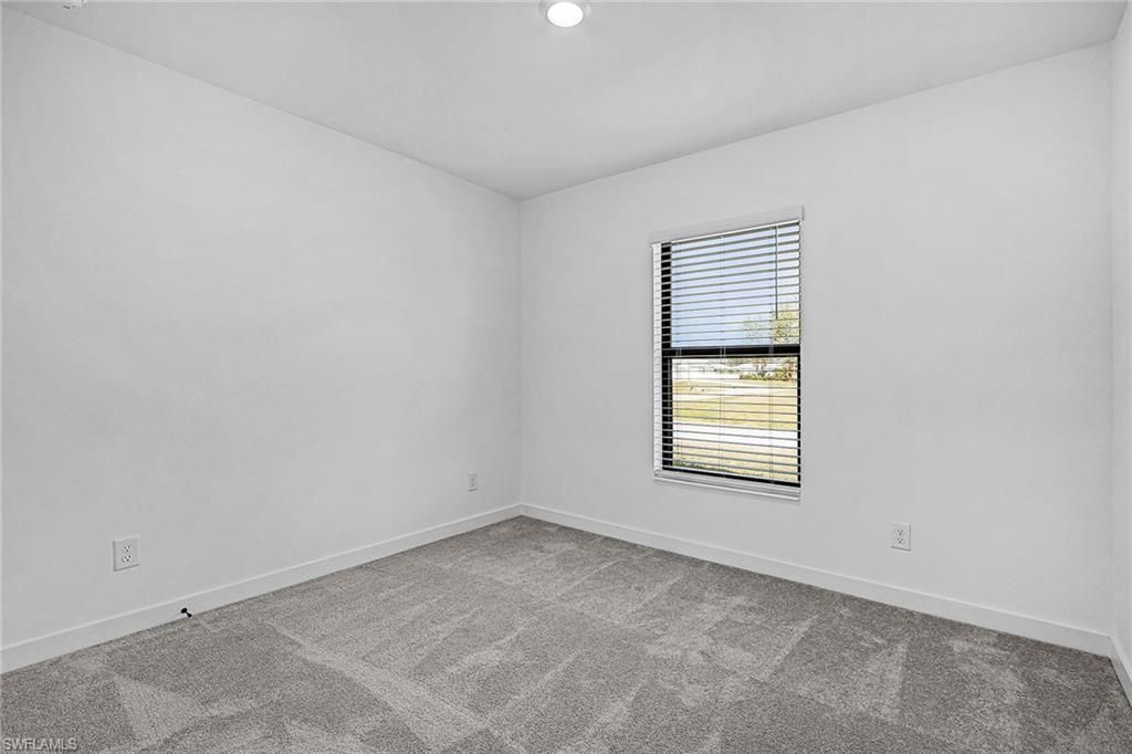 722 Kari Cir, Lehigh Acres, FL 33974 Photo