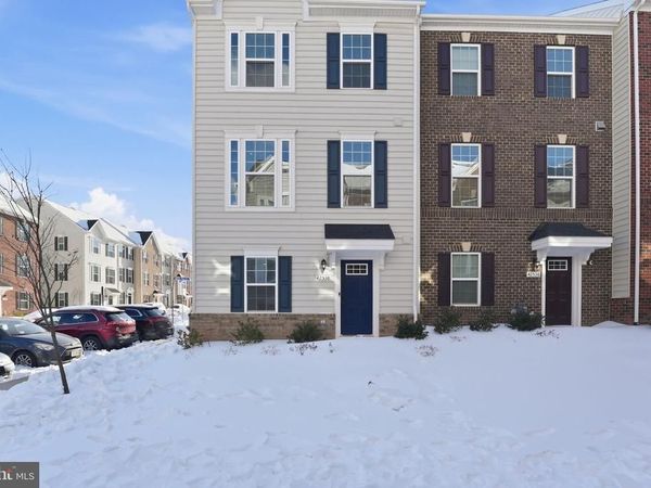 42538 TIBER FALLS SQUARE, STERLING, VA 20166