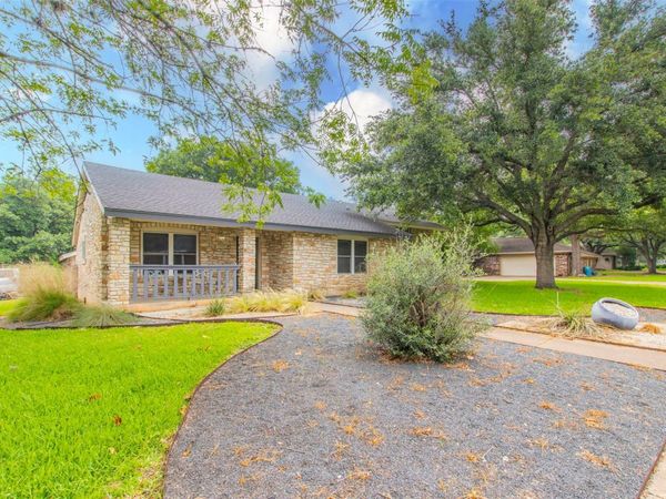 2400 Braemar CV, Austin, TX 78747