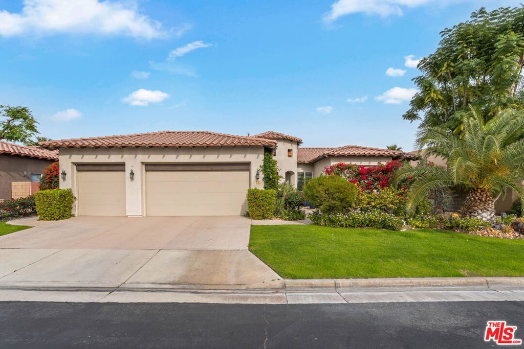 14 Tucson Circle, Palm Desert, CA 92211 Main Photo