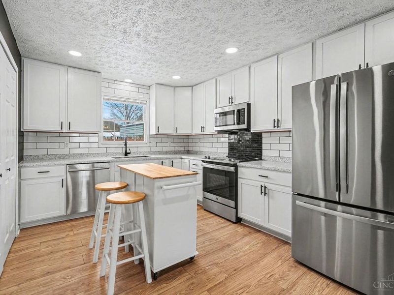 1910 Campbell Drive, Aberdeen, OH 45101 Photo 3