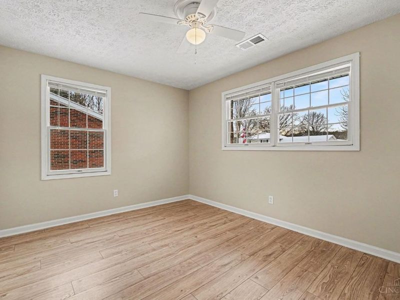 1910 Campbell Drive, Aberdeen, OH 45101 Photo 9