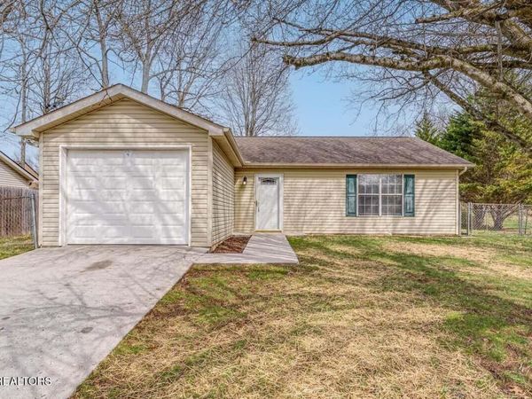 7662 Trey Oaks Lane, Knoxville, TN 37918