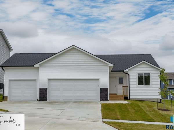 5701 W Cushman St, Sioux Falls, SD 57107