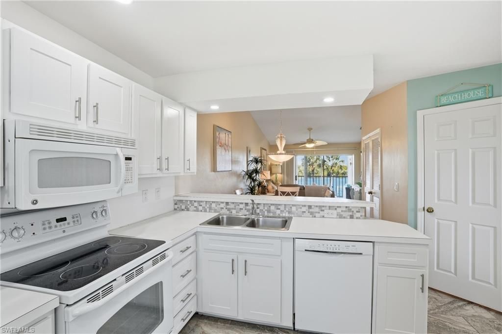 1175 Mainsail Dr, Unit 715, Naples, FL 34114 Photo