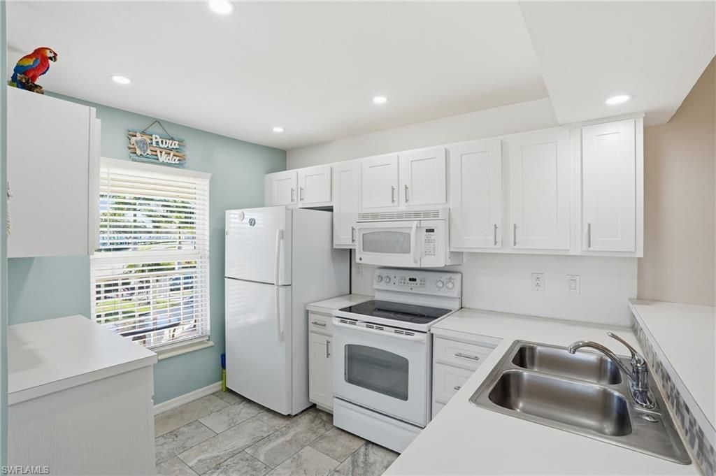 1175 Mainsail Dr, Unit 715, Naples, FL 34114 Photo
