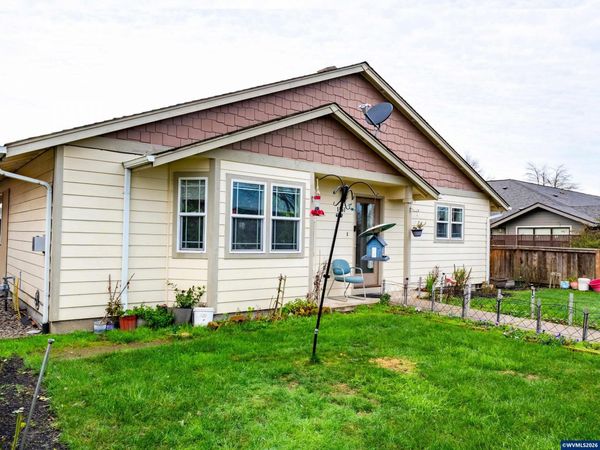 1551 Tierra Dr NE, Salem, OR 97301