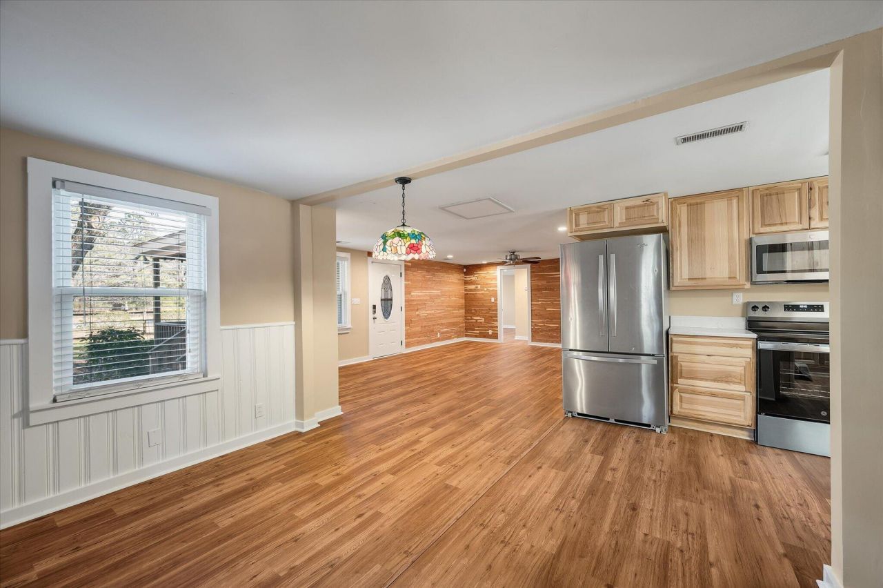 7967 Highway 162 Photo 10