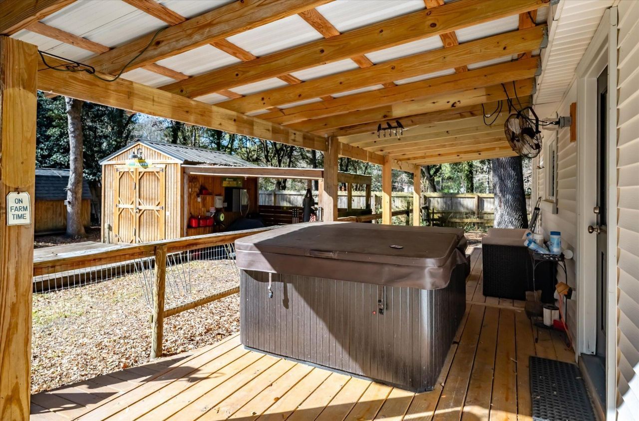 7967 Highway 162 Photo 29