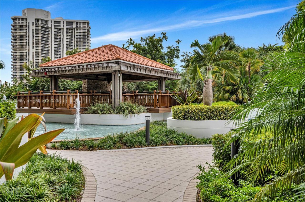 20281 E Country Club Dr, Unit 210, Aventura, FL 33180 Photo