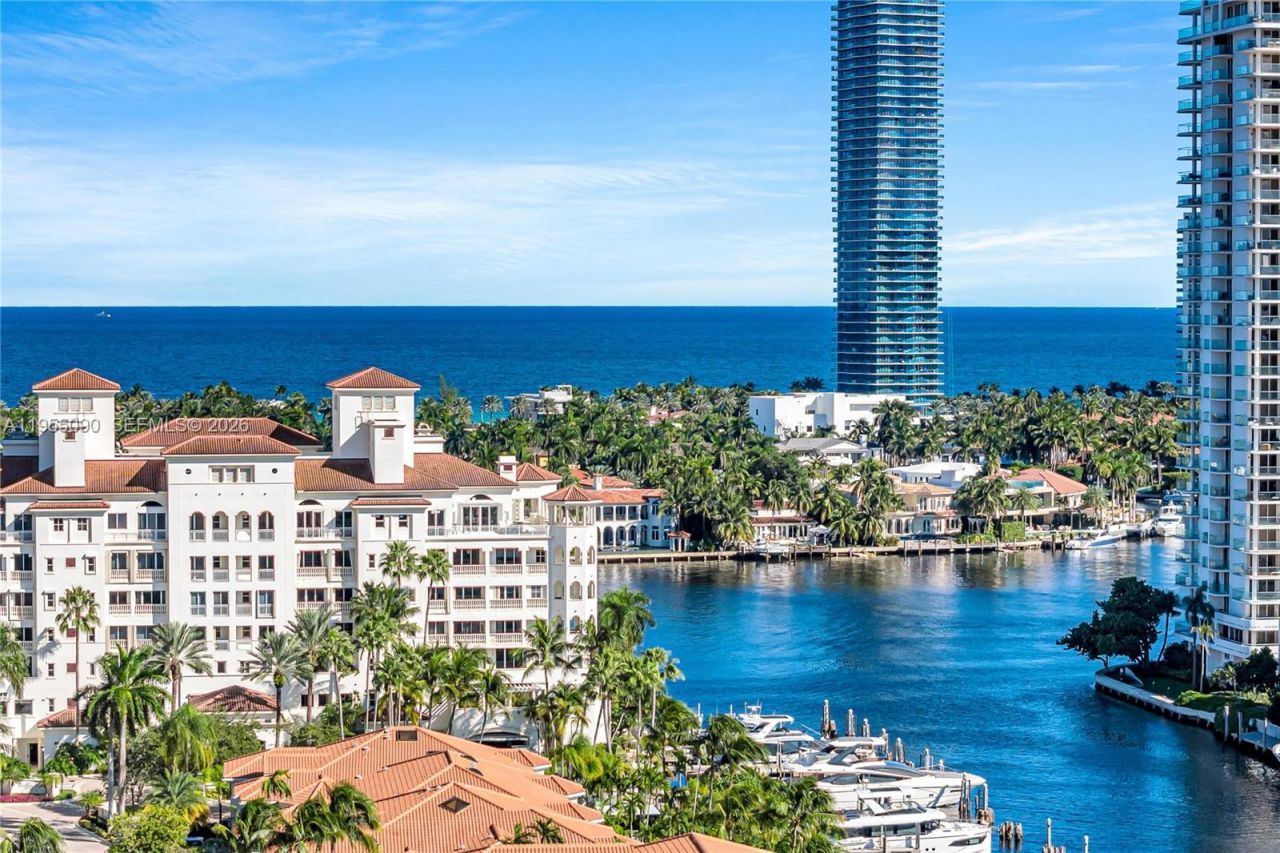 20281 E Country Club Dr, Unit 210, Aventura, FL 33180 Photo