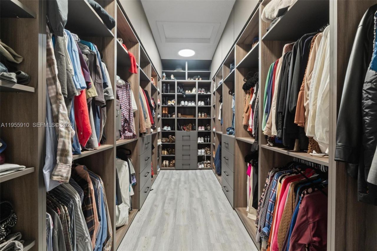 8086 NW 47th Ter, Doral, FL 33166 Photo