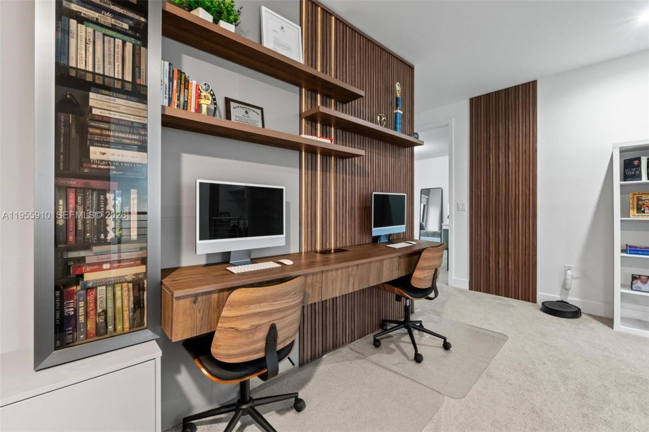 8086 NW 47th Ter, Doral, FL 33166 Photo