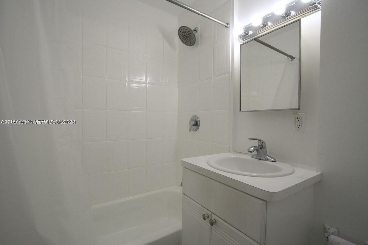 820 Euclid Ave, Unit 106, Miami Beach, FL 33139 Photo