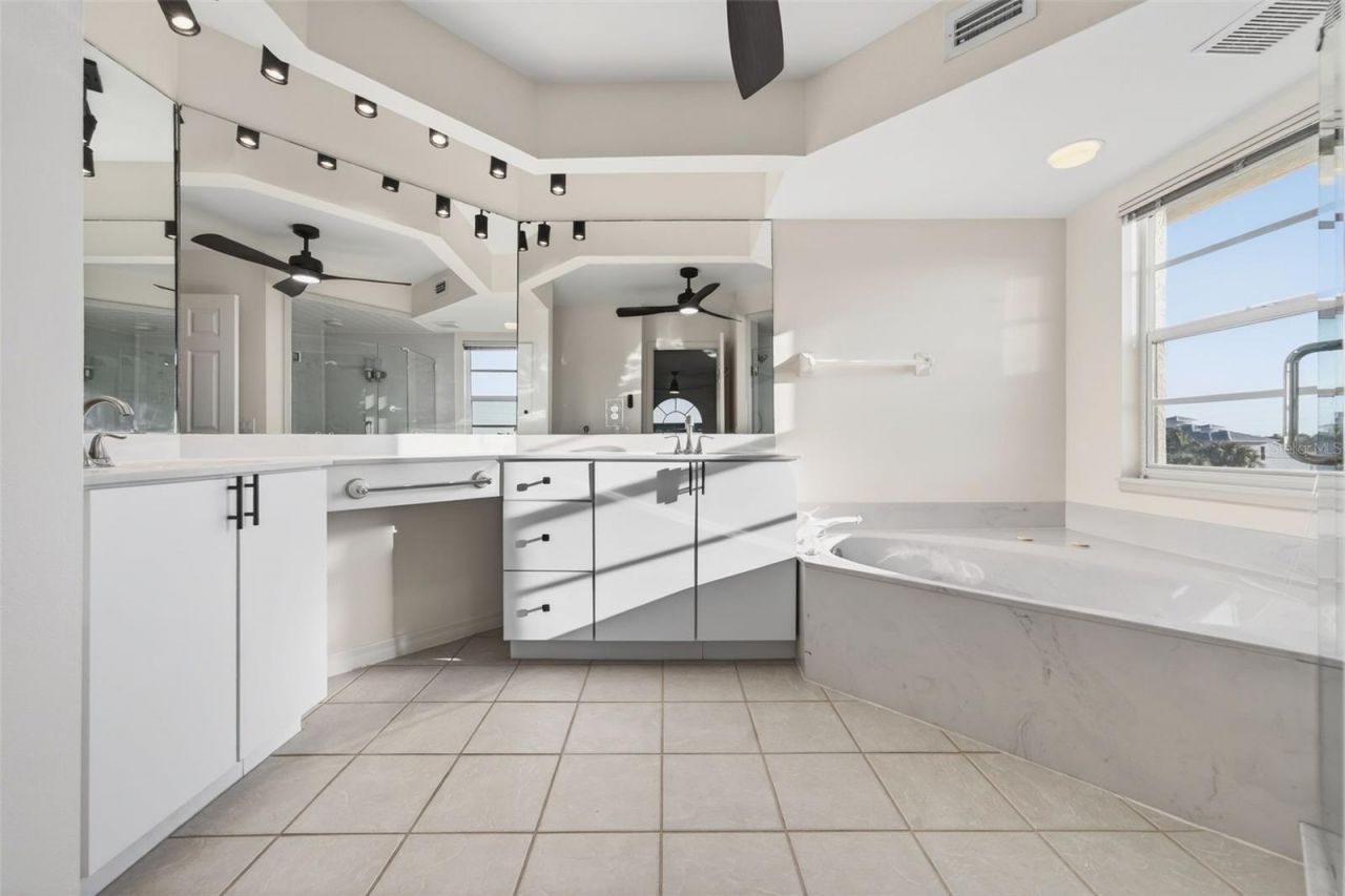 3640 Bal Harbor Boulevard, Unit 131, Punta Gorda, FL 33950 Photo