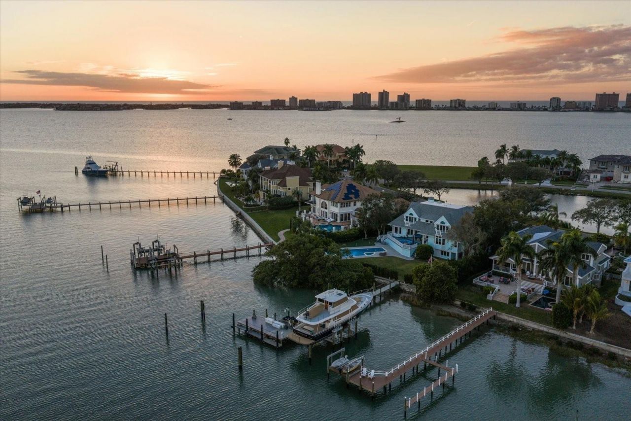 430 St Andrews Drive, Belleair, FL 33756 Photo