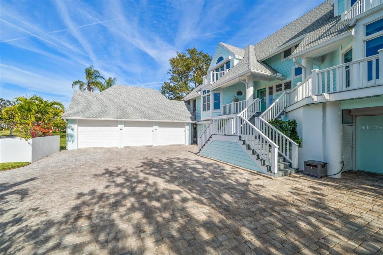 430 St Andrews Drive, Belleair, FL 33756 Photo