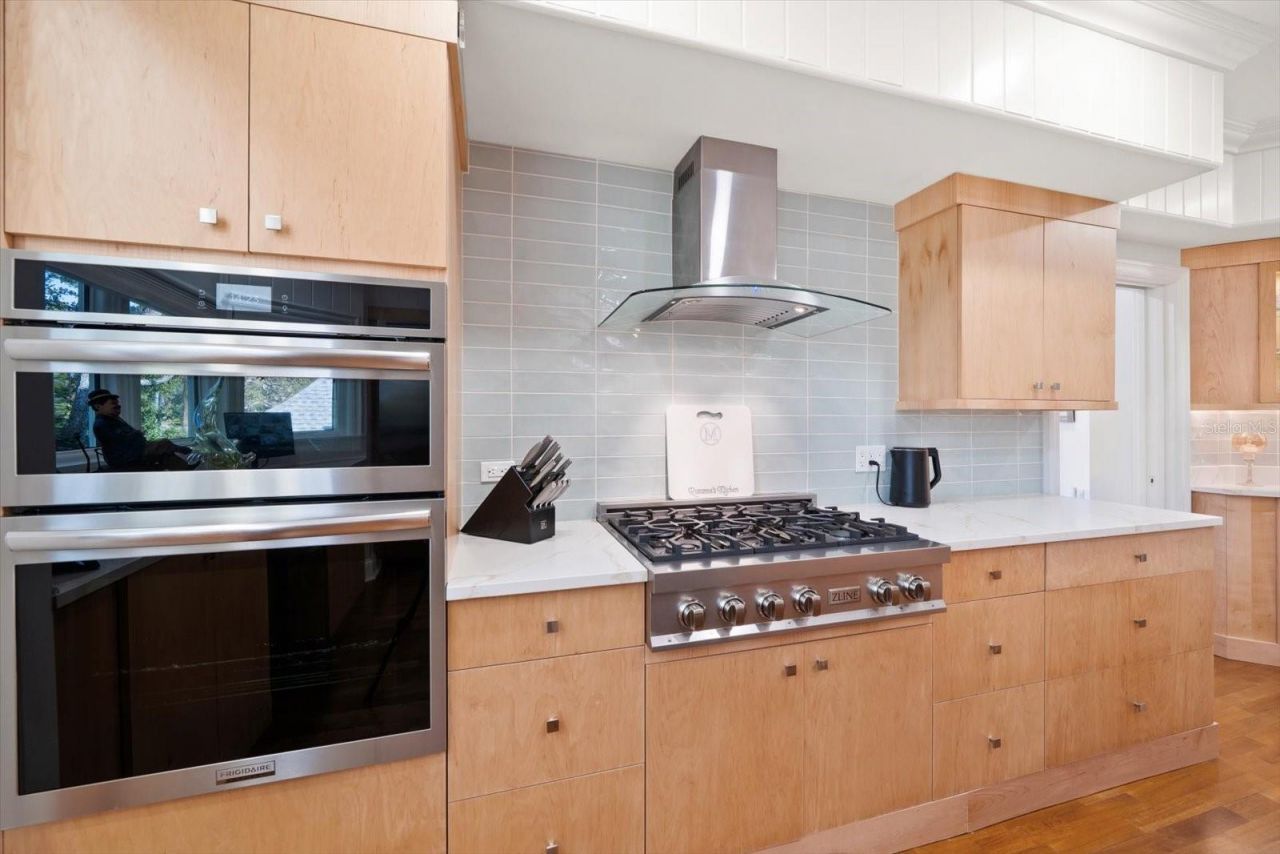 430 St Andrews Drive, Belleair, FL 33756 Photo