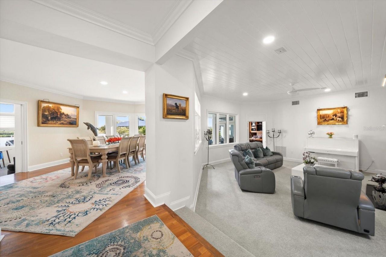 430 St Andrews Drive, Belleair, FL 33756 Photo