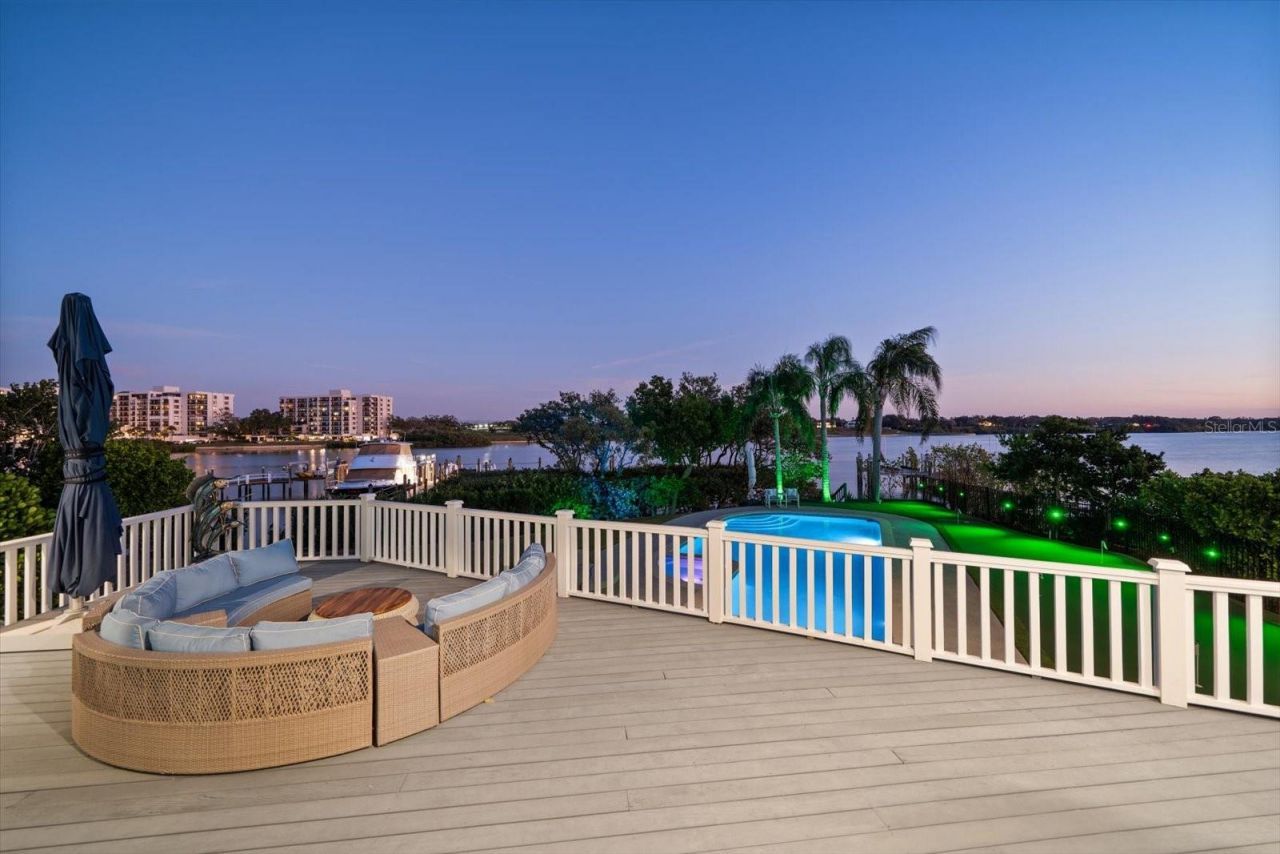 430 St Andrews Drive, Belleair, FL 33756 Photo