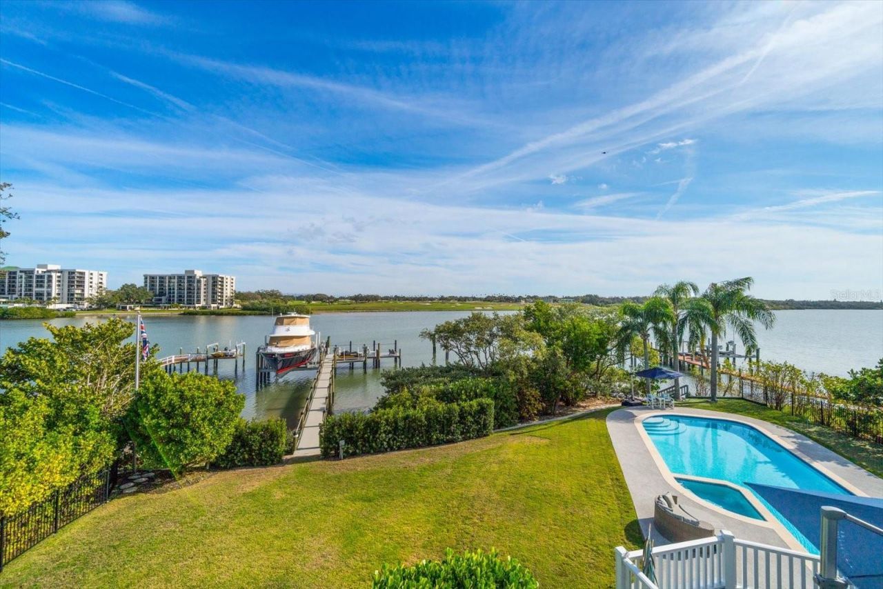 430 St Andrews Drive, Belleair, FL 33756 Photo