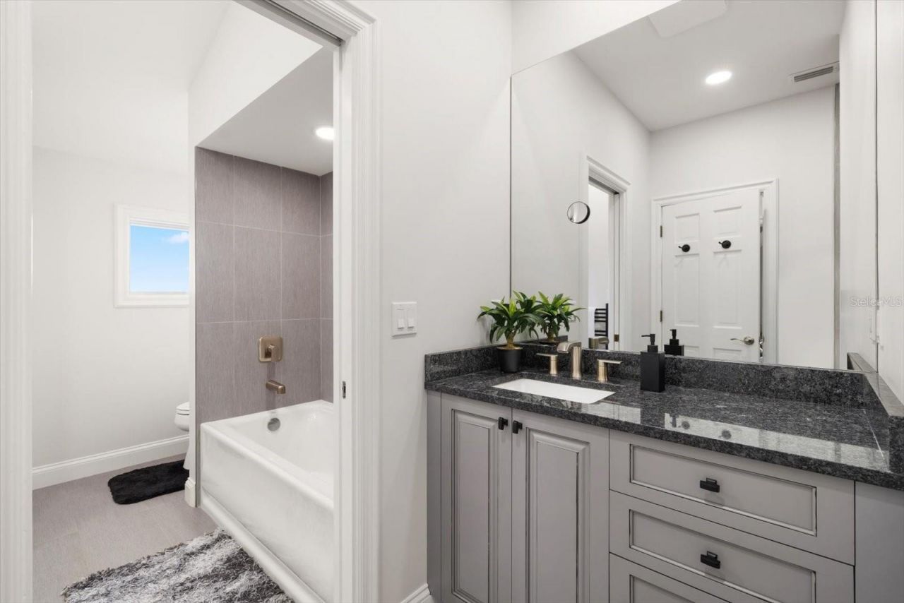 430 St Andrews Drive, Belleair, FL 33756 Photo