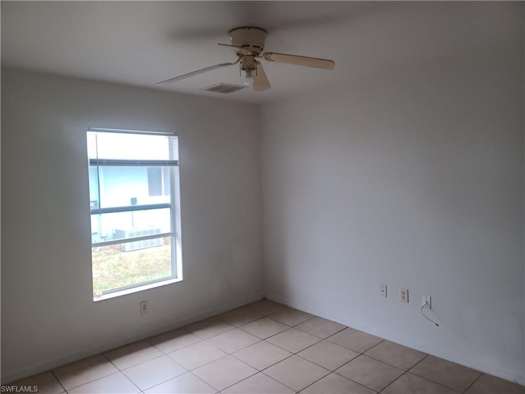 3020 SE Santa Barbara Pl, Cape Coral, FL 33904 Photo