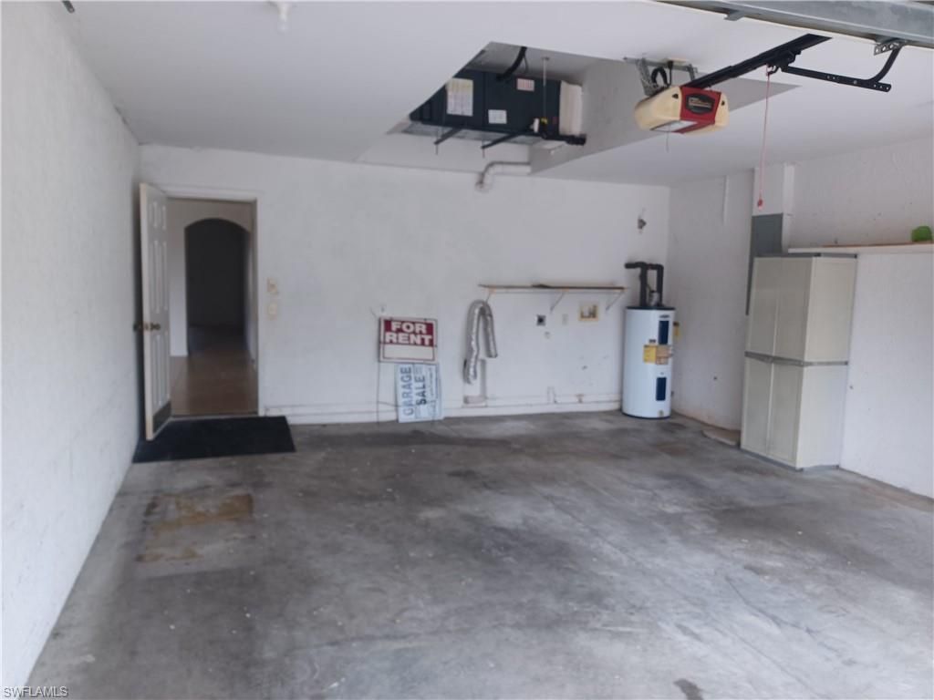 3020 SE Santa Barbara Pl, Cape Coral, FL 33904 Photo