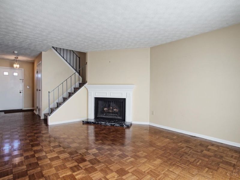 126 Chapel Hill Drive, Fairfield, OH 45014 Photo 3