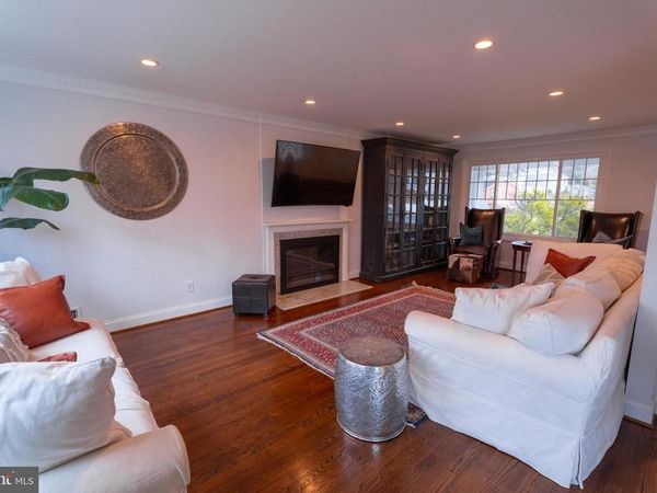 308 OLD COURTHOUSE ROAD NE, VIENNA, VA 22180