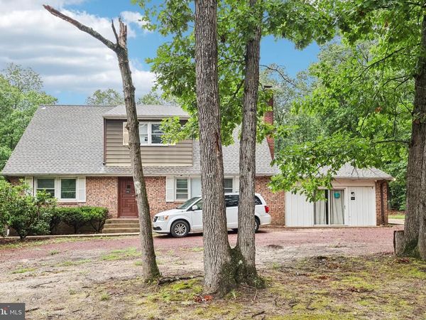 1025 LINDEN AVENUE, WILLIAMSTOWN, NJ 08094