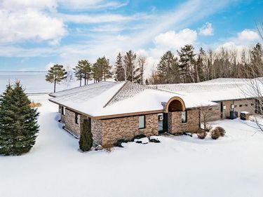 8353 Congdon Boulevard , Duluth, MN 55804