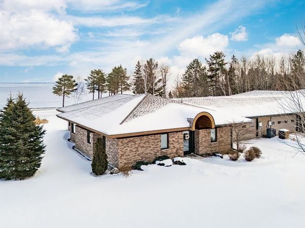 8353 Congdon Boulevard , Duluth, MN 55804