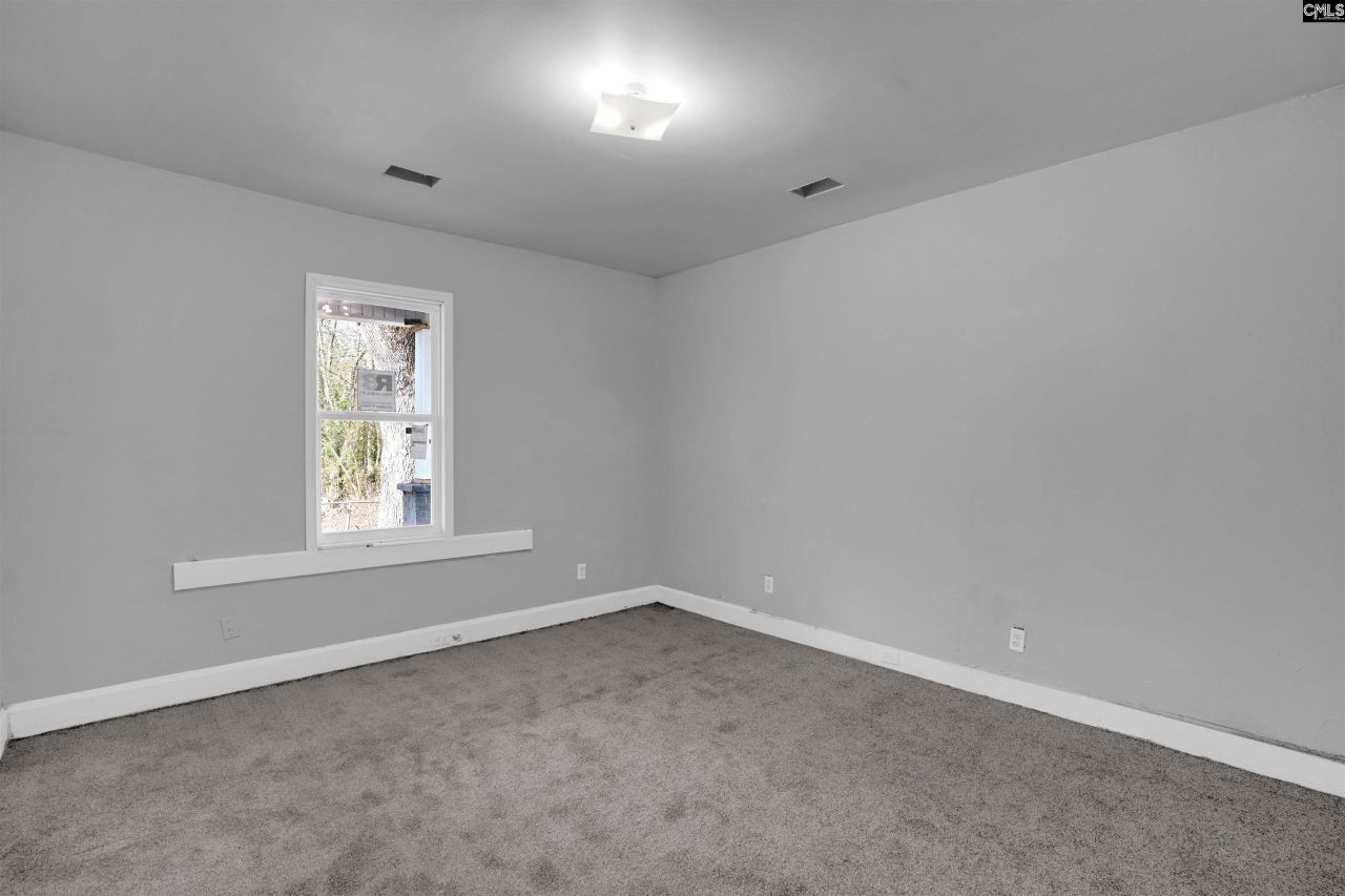 2714 Brady Street Photo 15