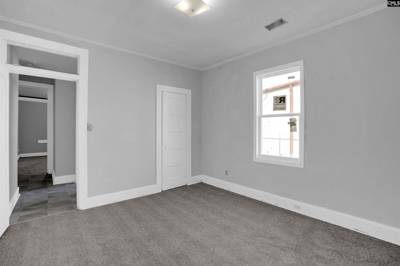 2714 Brady Street Photo 16