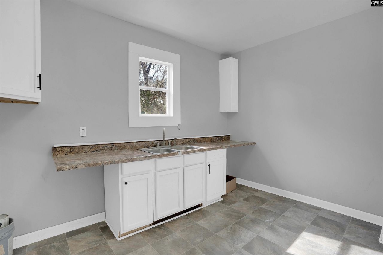 2714 Brady Street Photo 21