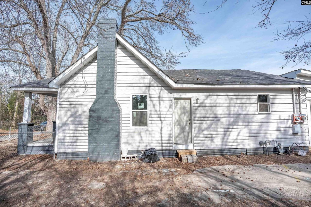 2714 Brady Street Photo 6