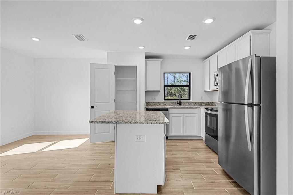 706 Zeppelin Pl, Fort Myers, FL 33913 Photo