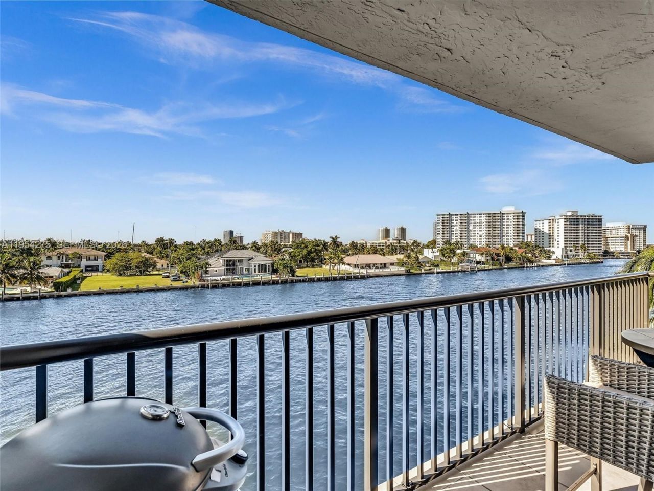 2017 S Ocean Dr, Unit 409, Hallandale Beach, FL 33009 Photo