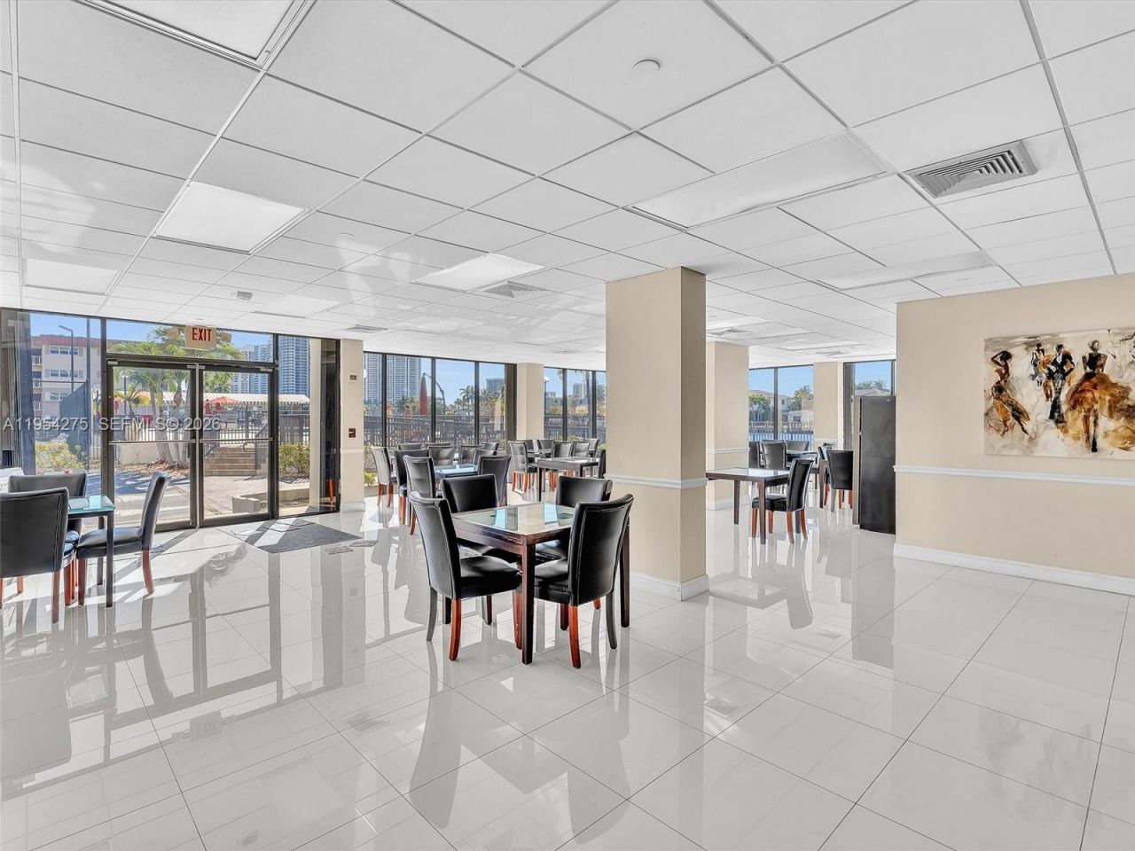 2017 S Ocean Dr, Unit 409, Hallandale Beach, FL 33009 Photo