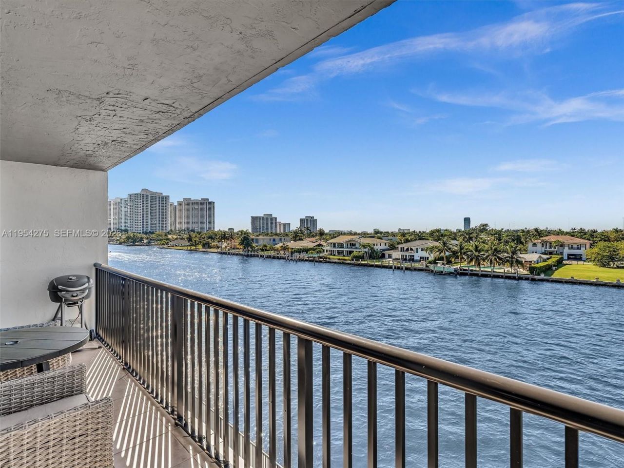 2017 S Ocean Dr, Unit 409, Hallandale Beach, FL 33009 Photo