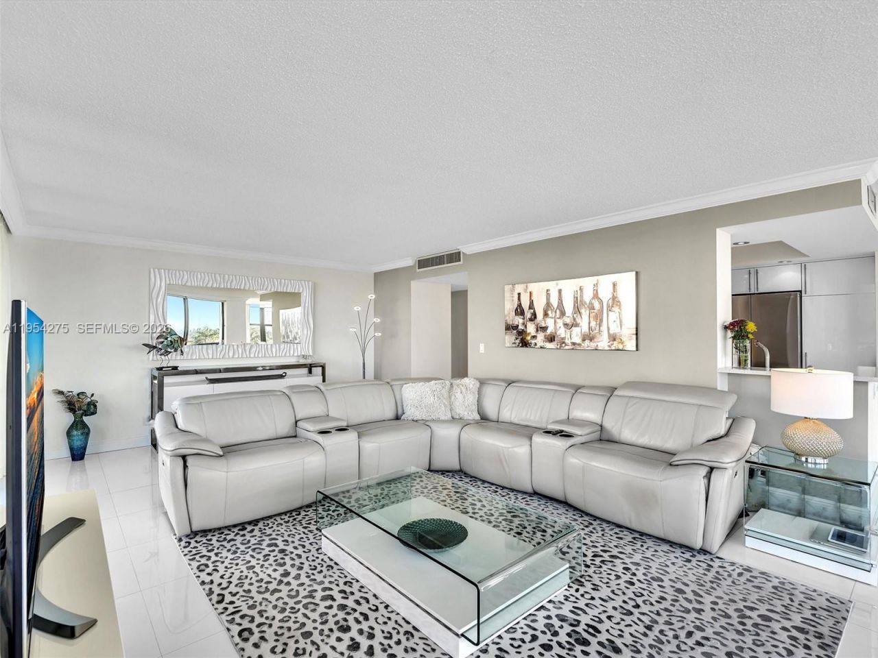 2017 S Ocean Dr, Unit 409, Hallandale Beach, FL 33009 Photo