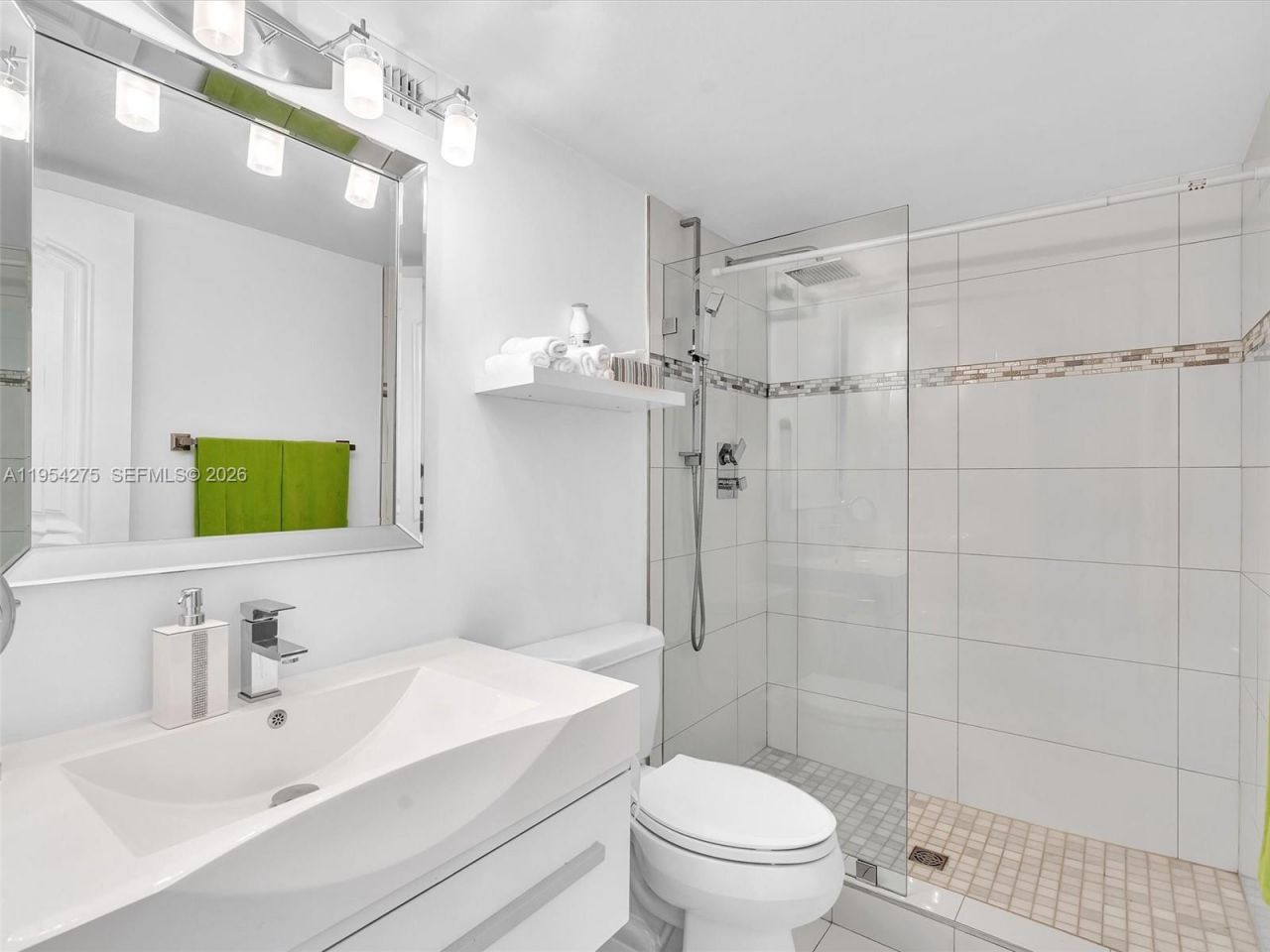 2017 S Ocean Dr, Unit 409, Hallandale Beach, FL 33009 Photo