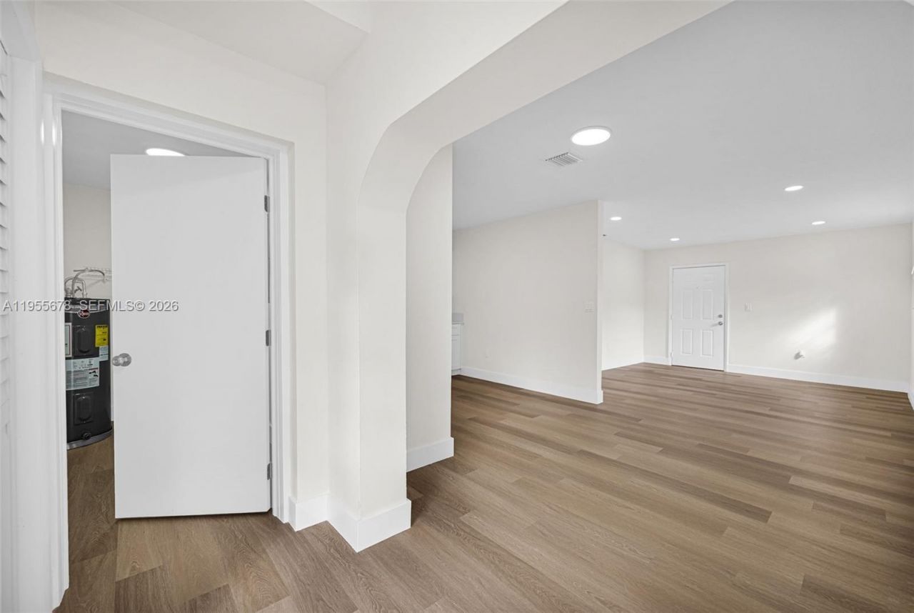 11812 NE 14th Ave, Miami, FL 33161 Photo