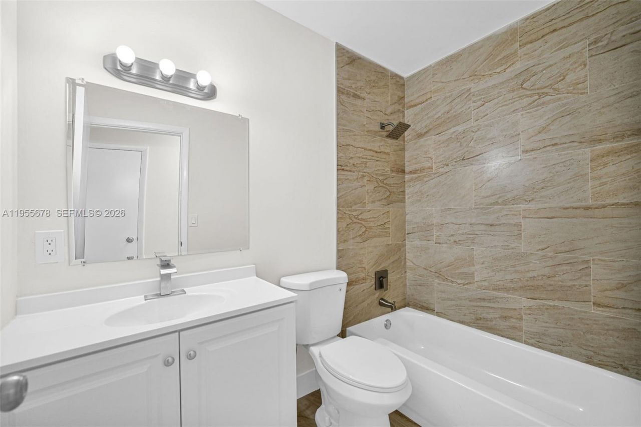 11812 NE 14th Ave, Miami, FL 33161 Photo