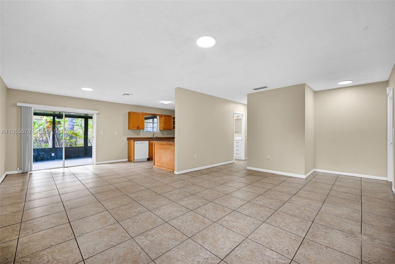 11812 NE 14th Ave, Miami, FL 33161 Photo