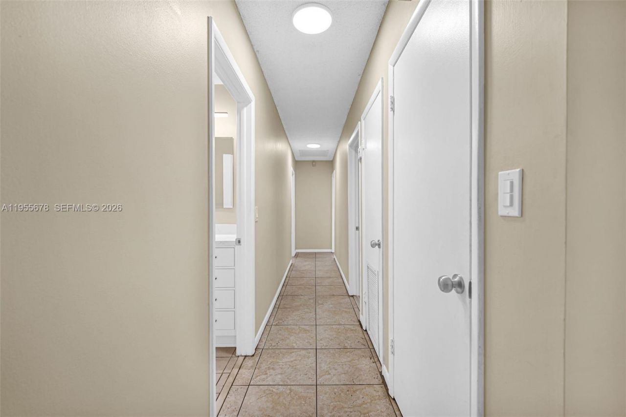 11812 NE 14th Ave, Miami, FL 33161 Photo